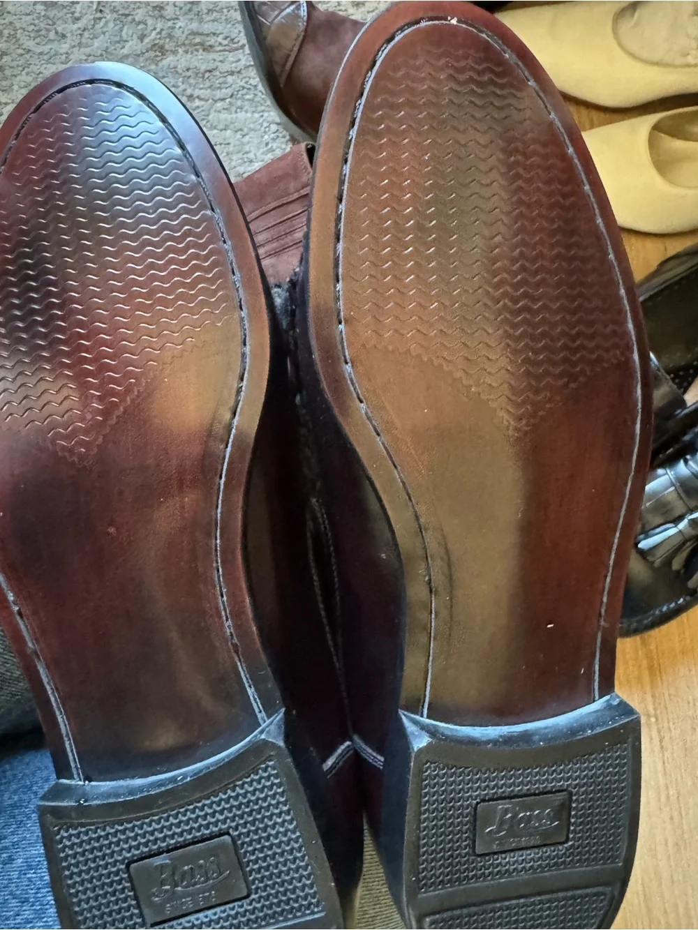 NWOT Bass Men's Kiltie Tassel “Jeffrey” Loafers in Burgundy